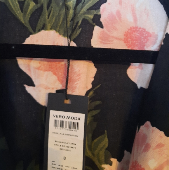 Pantsuit - Picture 2 of 4